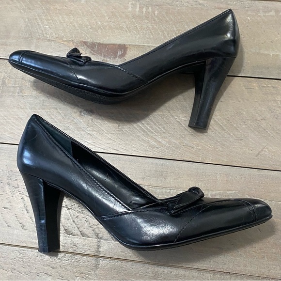 NEW Enzo Angiolini EA FLEXO Black Leather Heeled Pumps size 8M - Picture 1 of 8